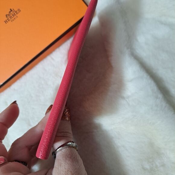 Hermès Goat Skin Passport and / or card Holder New in box GIFTABLE - Picture 11 of 13